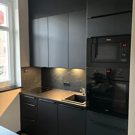 Harison Rynek ブンツラウ