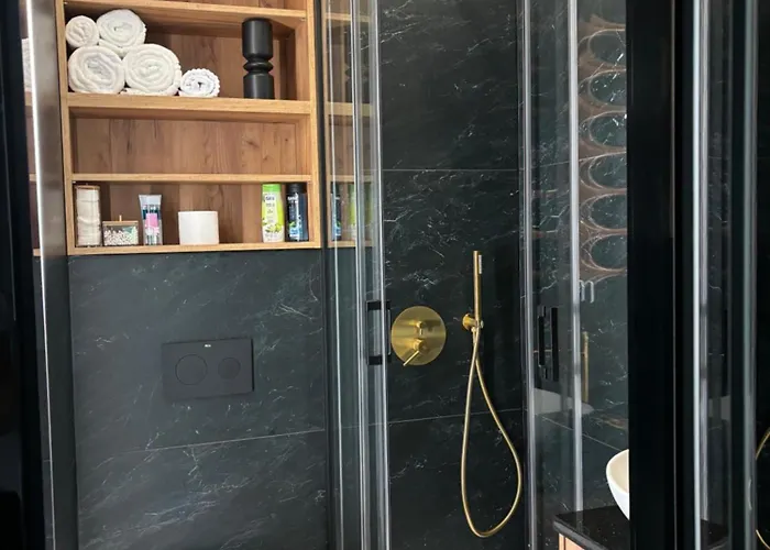 Harison Rynek Boleslawiec (Lower Silesia)