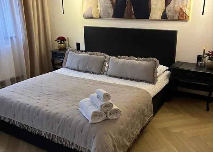 Harison Rynek Boleslawiec (Lower Silesia)